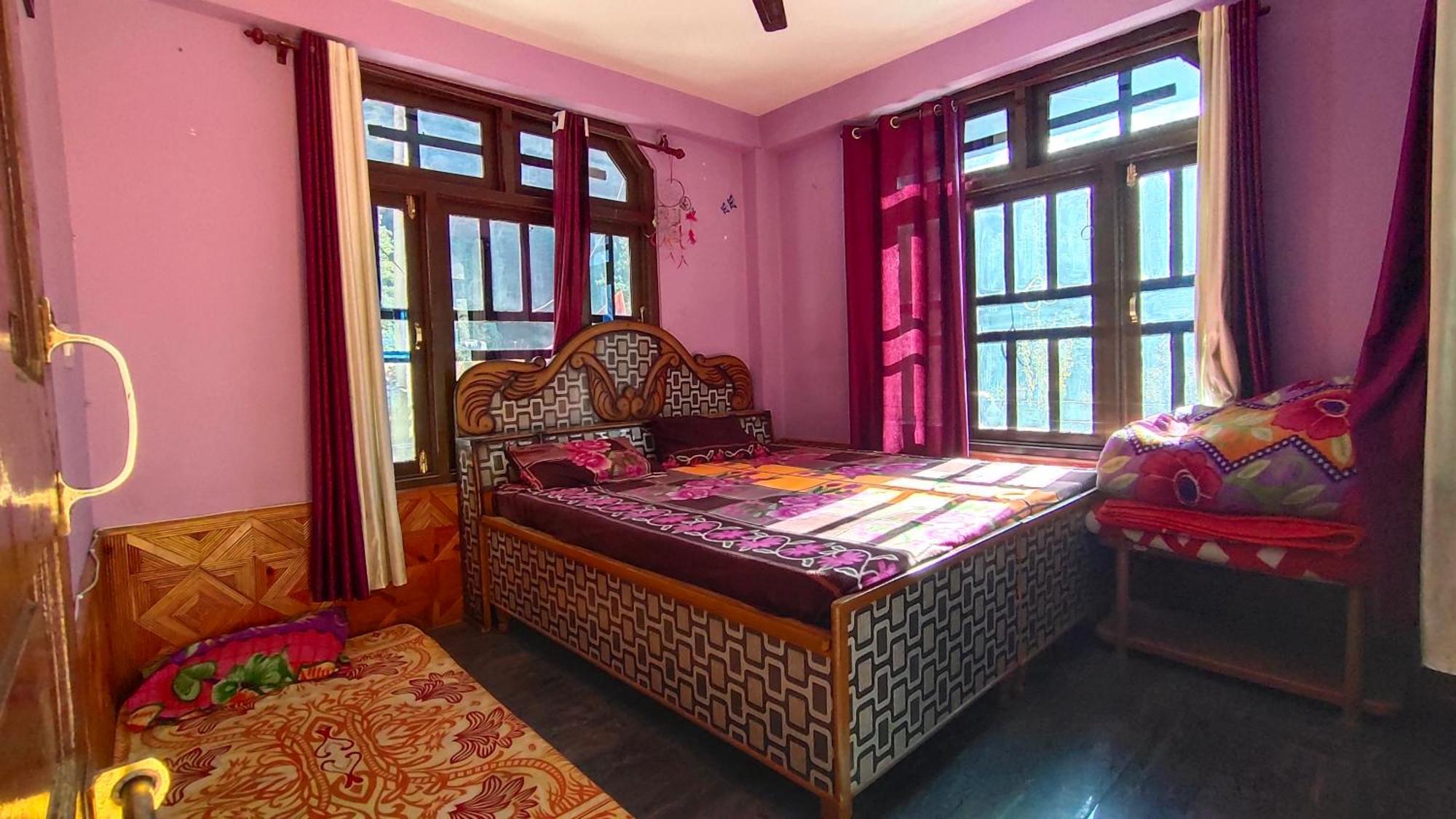 Snow View Guest House กาซอล ห้อง รูปภาพ