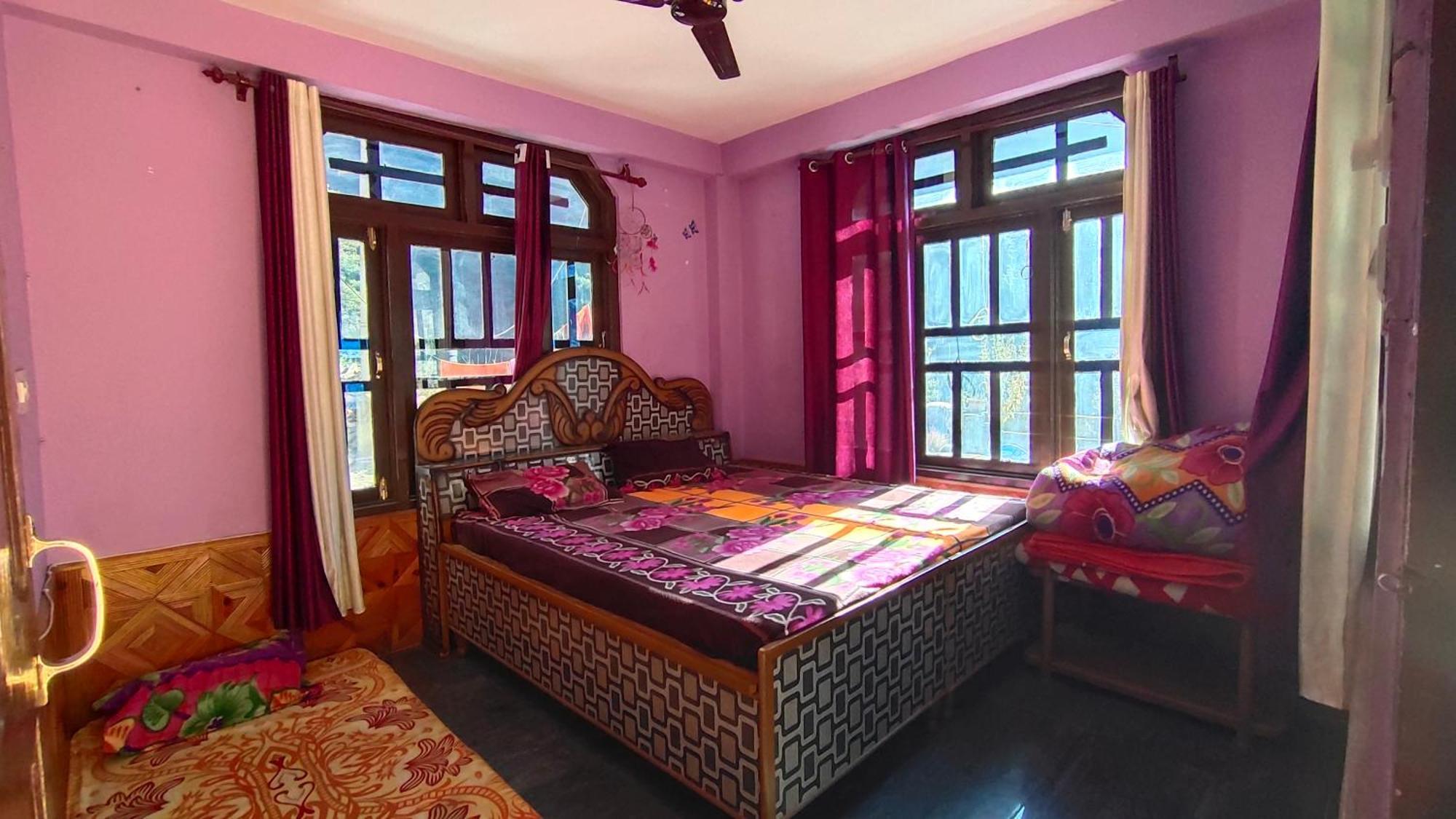 Snow View Guest House กาซอล ห้อง รูปภาพ